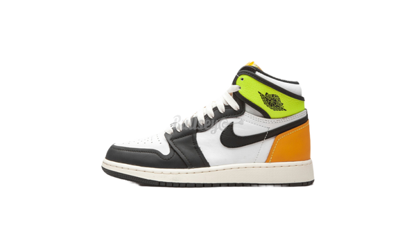 Air Jordan 1 Retro High OG "Volt" GS-Finish you Air Jordan 13 "Flint" sneaker fit with these new Nike apparel styles to match