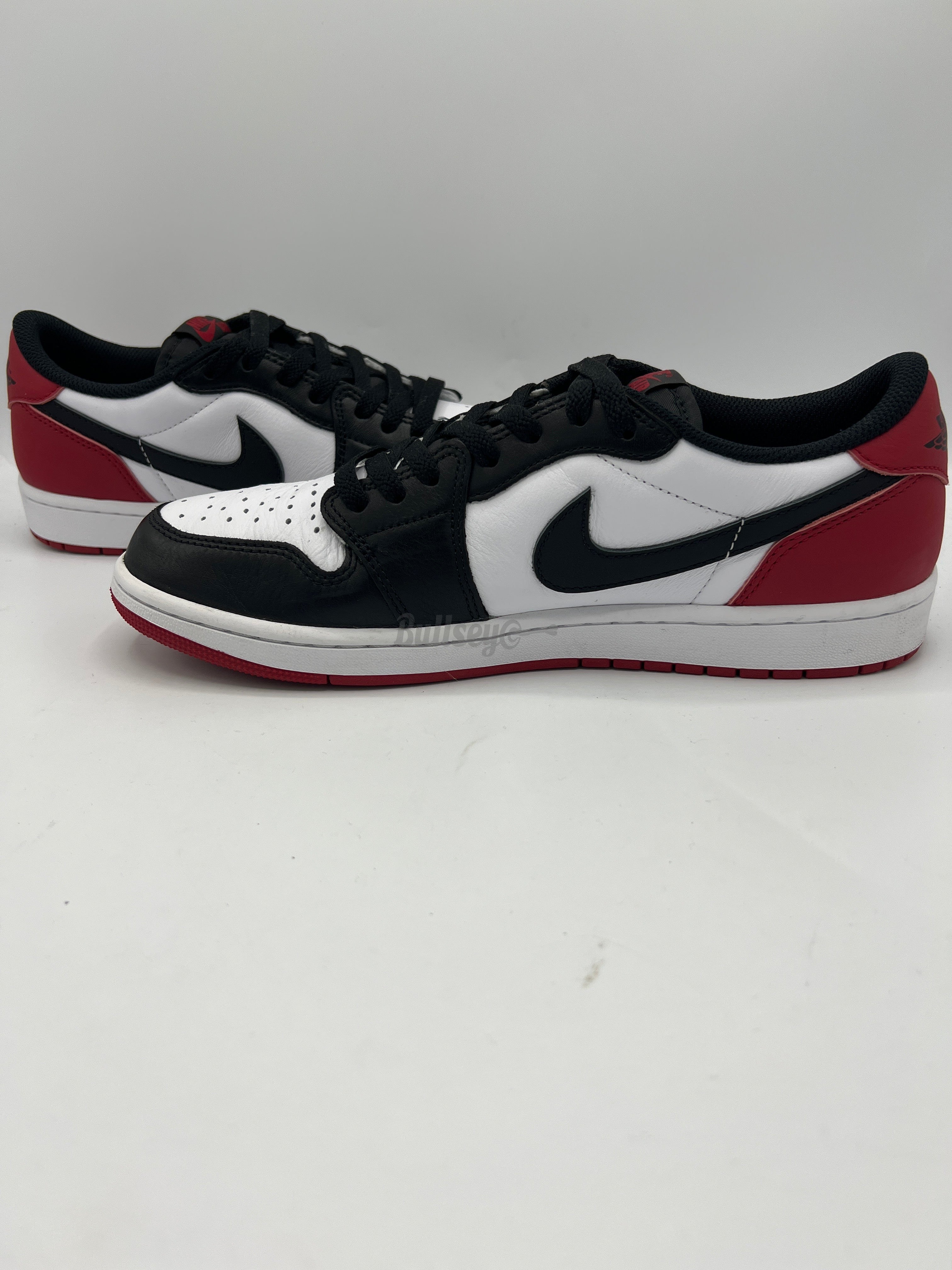 Air Jordan 1 Retro Low OG "Black Toe" (2023) (PreOwned)