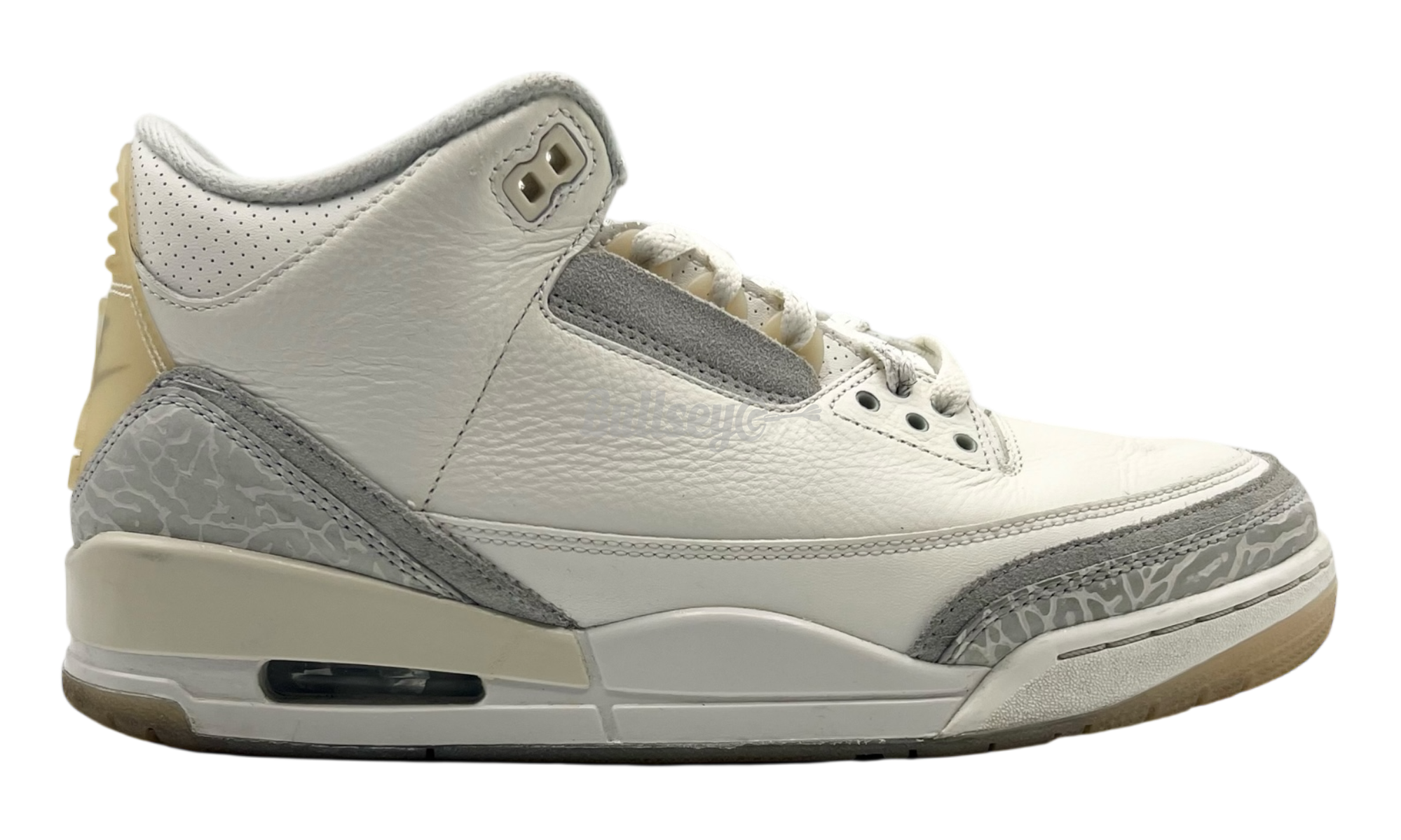 Air Jordan 3 Retro "Craft Ivory" (PreOwned)