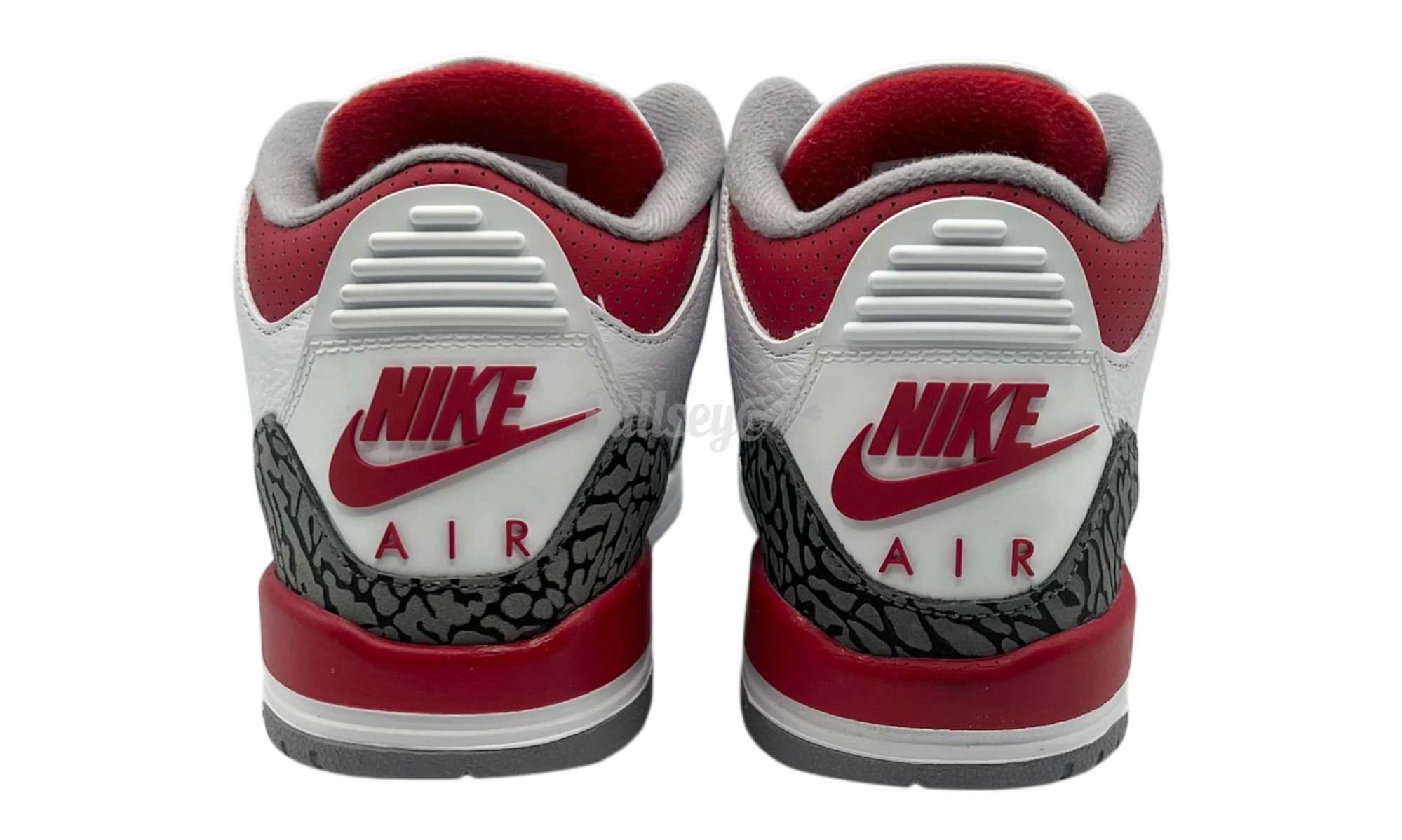 Air Jordan 3 Retro "Fire Red" (PreOwned)