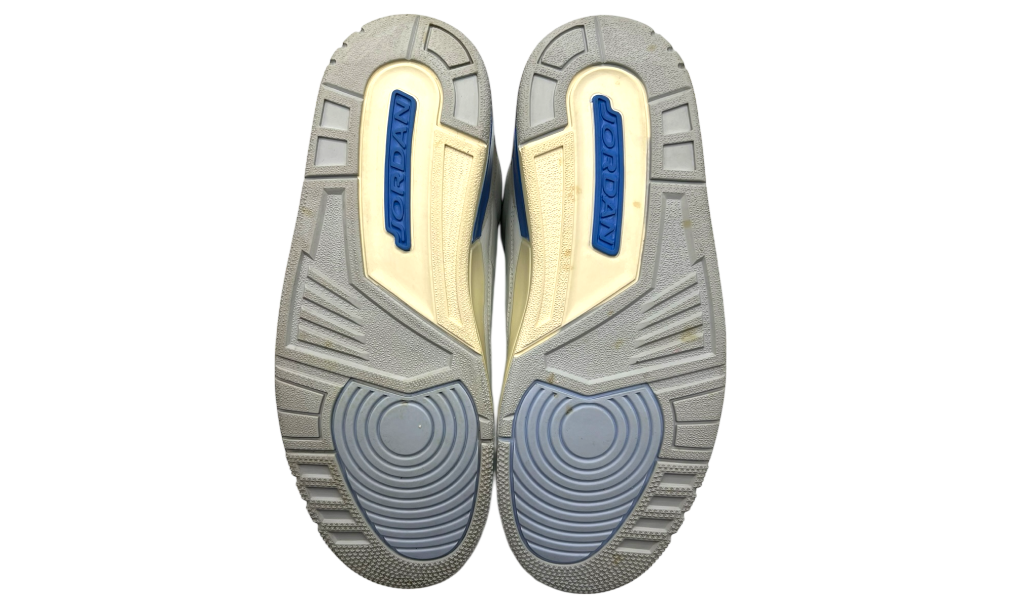 Air Jordan 3 Retro "Lucky Shorts" (PreOwned)