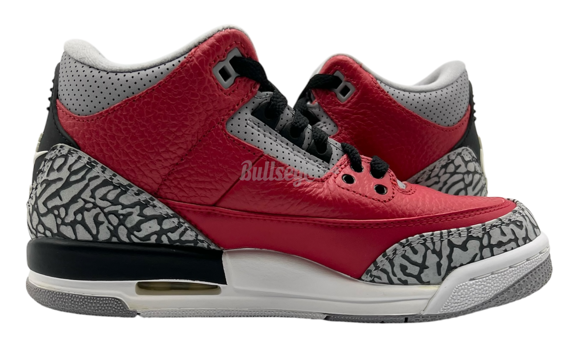 Air Jordan 3 Retro "Red Cement/Unite" (Preowned)