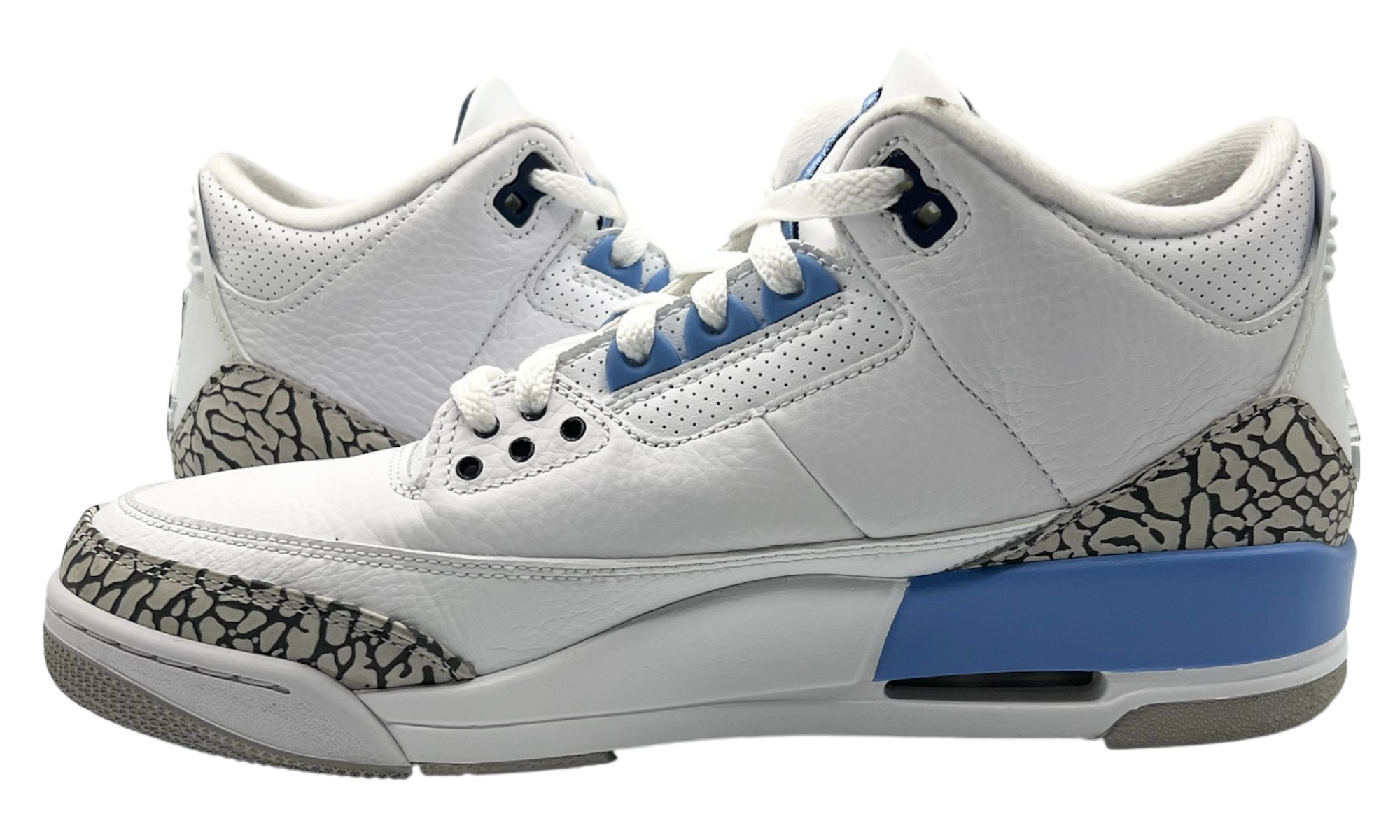 Air Jordan 3 Retro "UNC" (PreOwned)