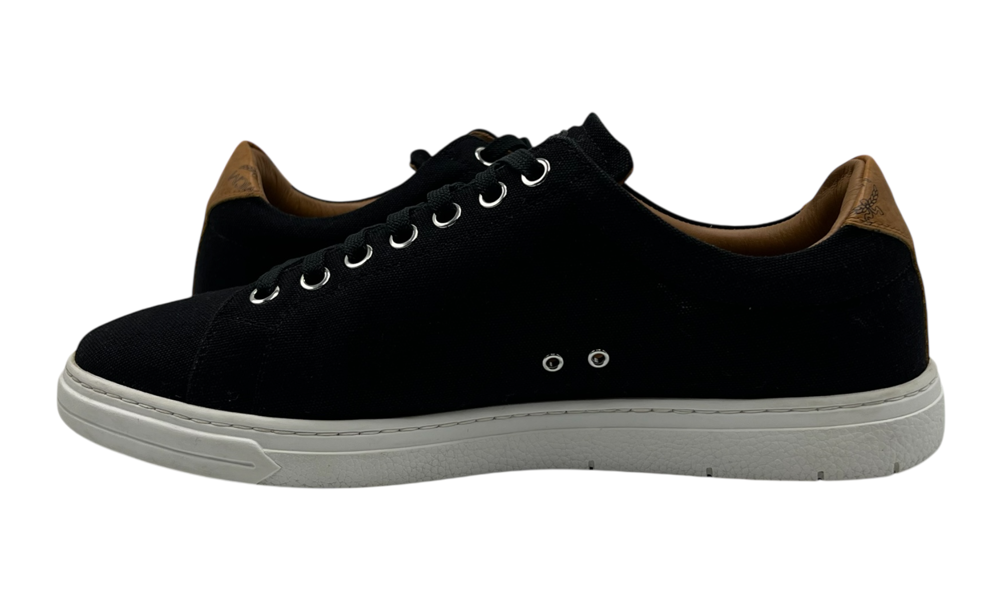 MCM Terrain Low Sneakers (PreOwned) (No Box Lid)