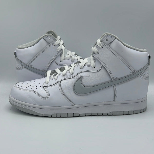Nike Gets Dunk High White Pure Platinum PreOwned 2 600x