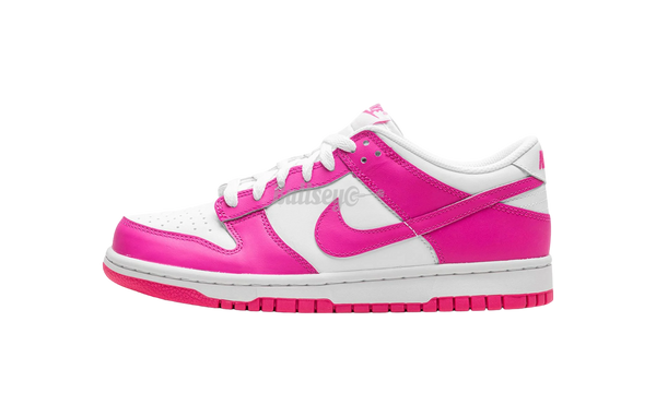 Nike Dunk Low "Laser Fuchsia"-busted kanye west spotted in nike again