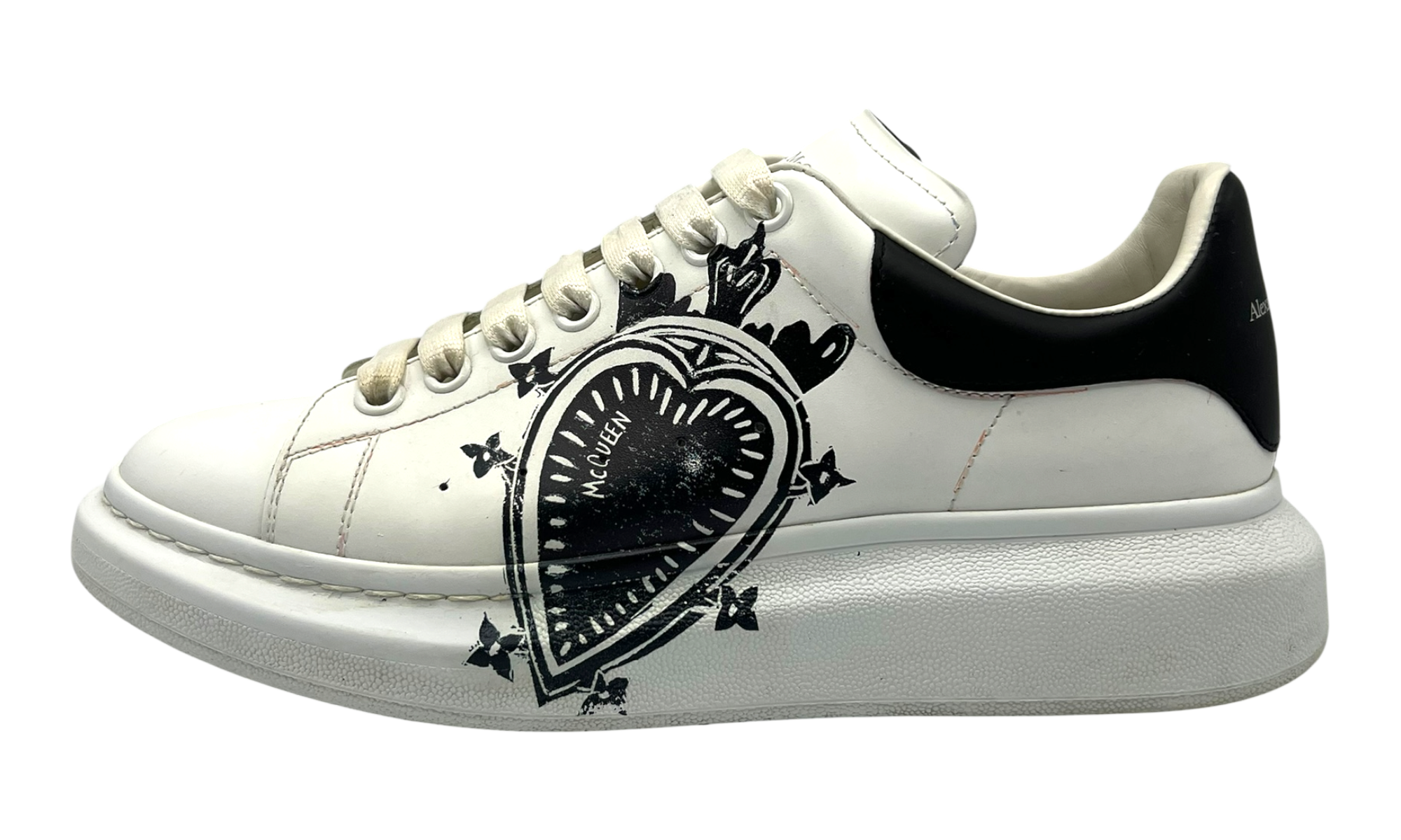 Alexander Mcqueen Oversized Sneaker Heart Logo White/Black (PreOwned)