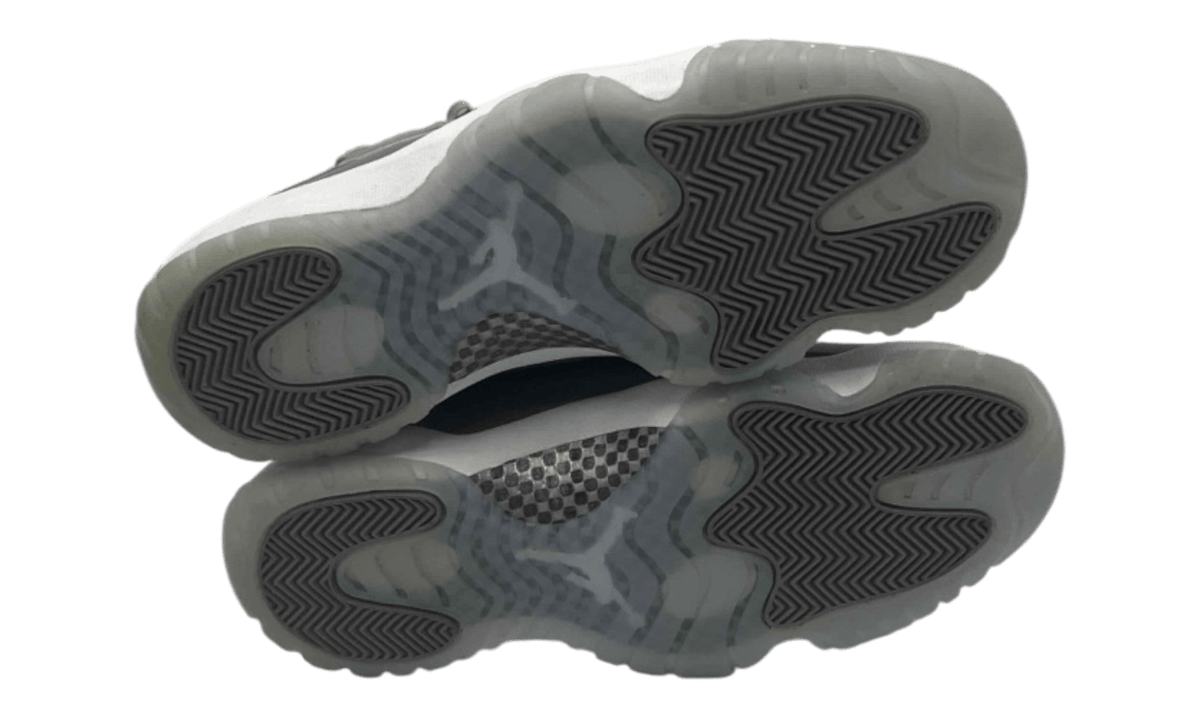 Air Jordan 11 Retro "Cool Grey" 2021 (PreOwned) (No Box)