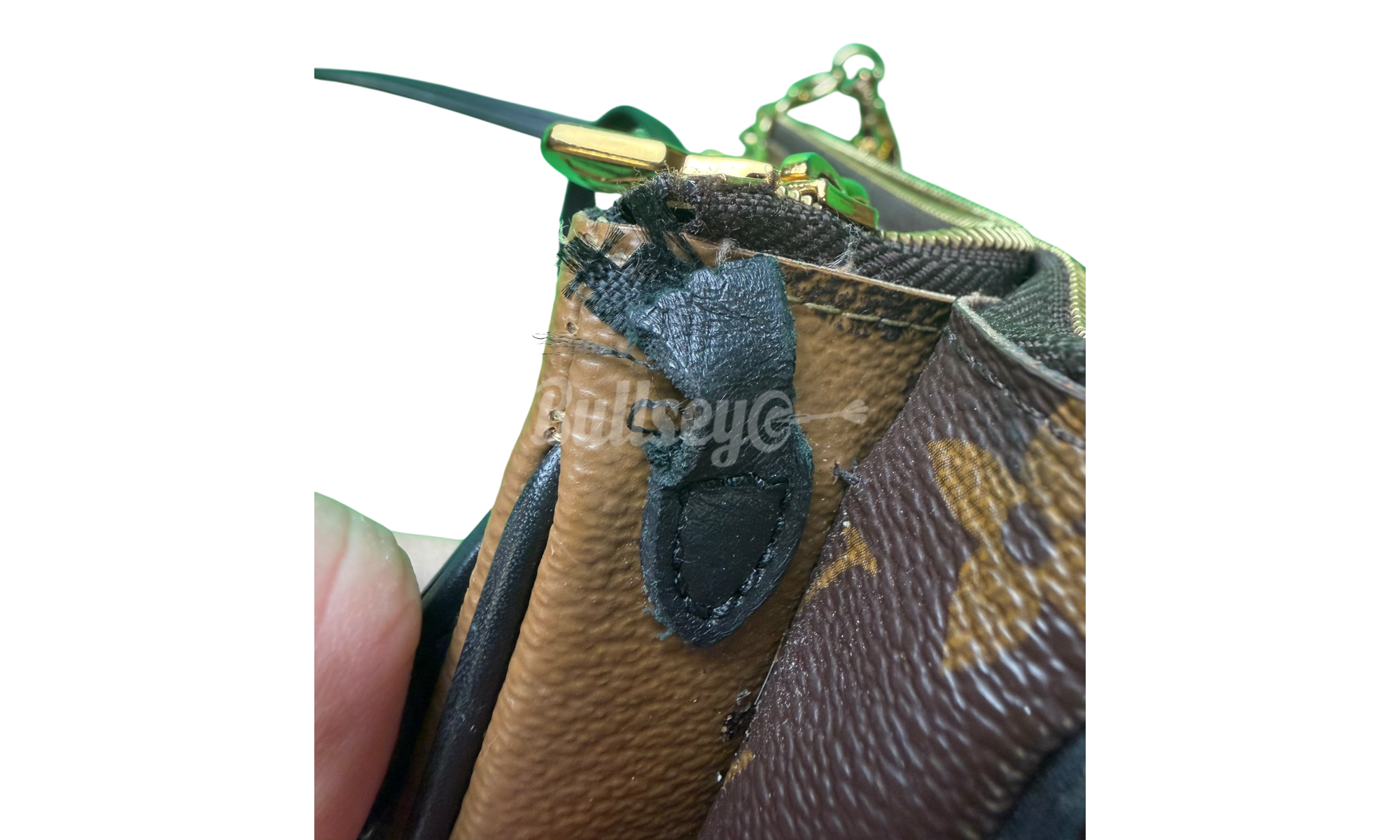 Louis Vuitton Pochette Double Zip Crossbody Bag Monogram Giant Reverse (M69203)