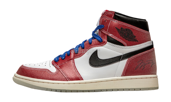 Air Jordan 1 Retro "Trophy Room" (F&F with blue Laces)