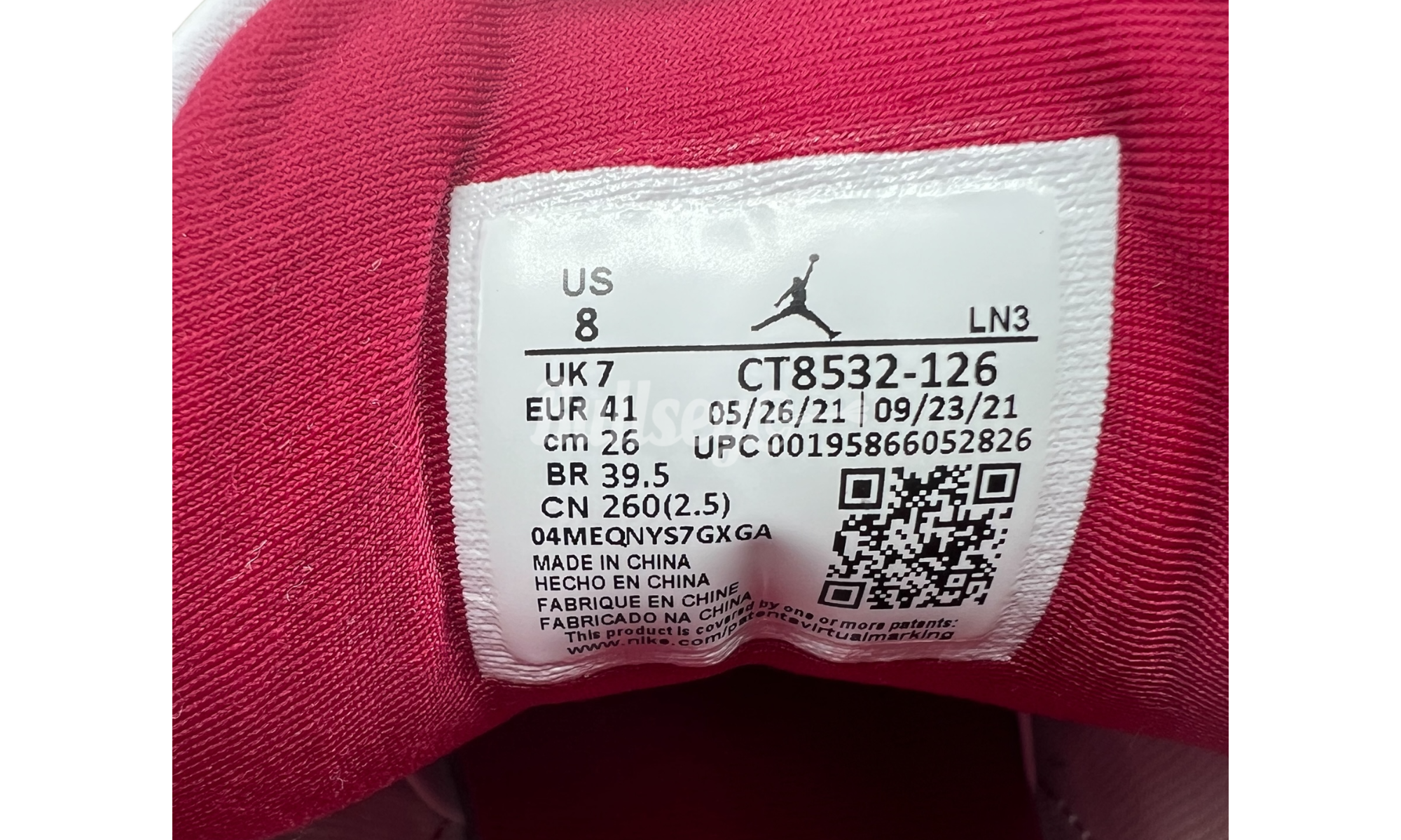 Air Jordan 3 Retro "Cardinal Red" (PreOwned)
