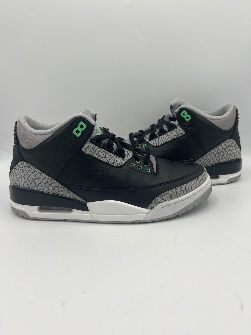 Air Jordan 3 Retro "Green Glow" (PreOwned)