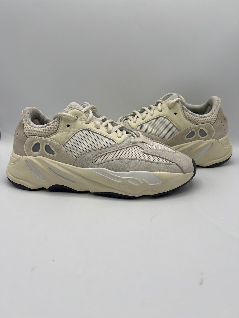 Adidas Yeezy Boost 700 "Analog" (PreOwned)