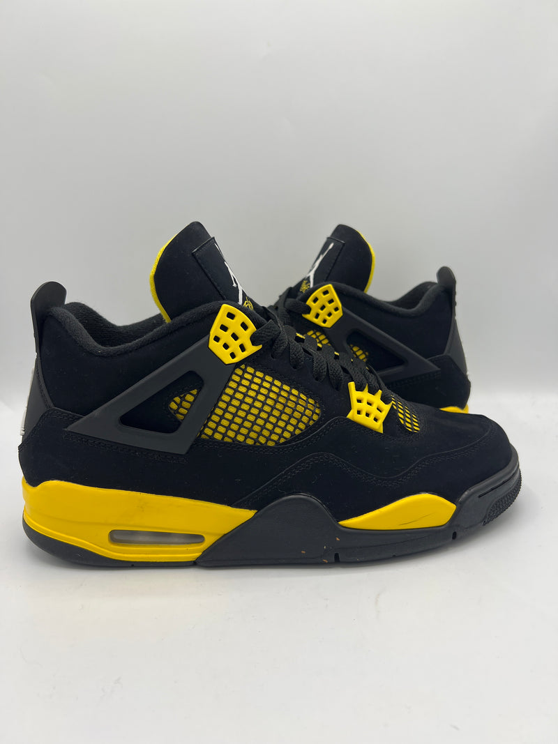 Air Jordan 4 Retro "Thunder" (2023) (PreOwned)