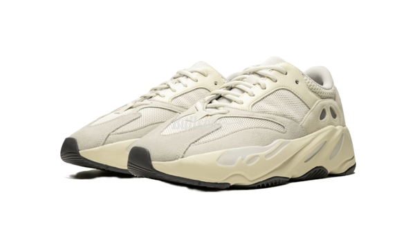 Adidas Yeezy Boost 700 "Analog"-Urlfreeze Sneakers Sale Online