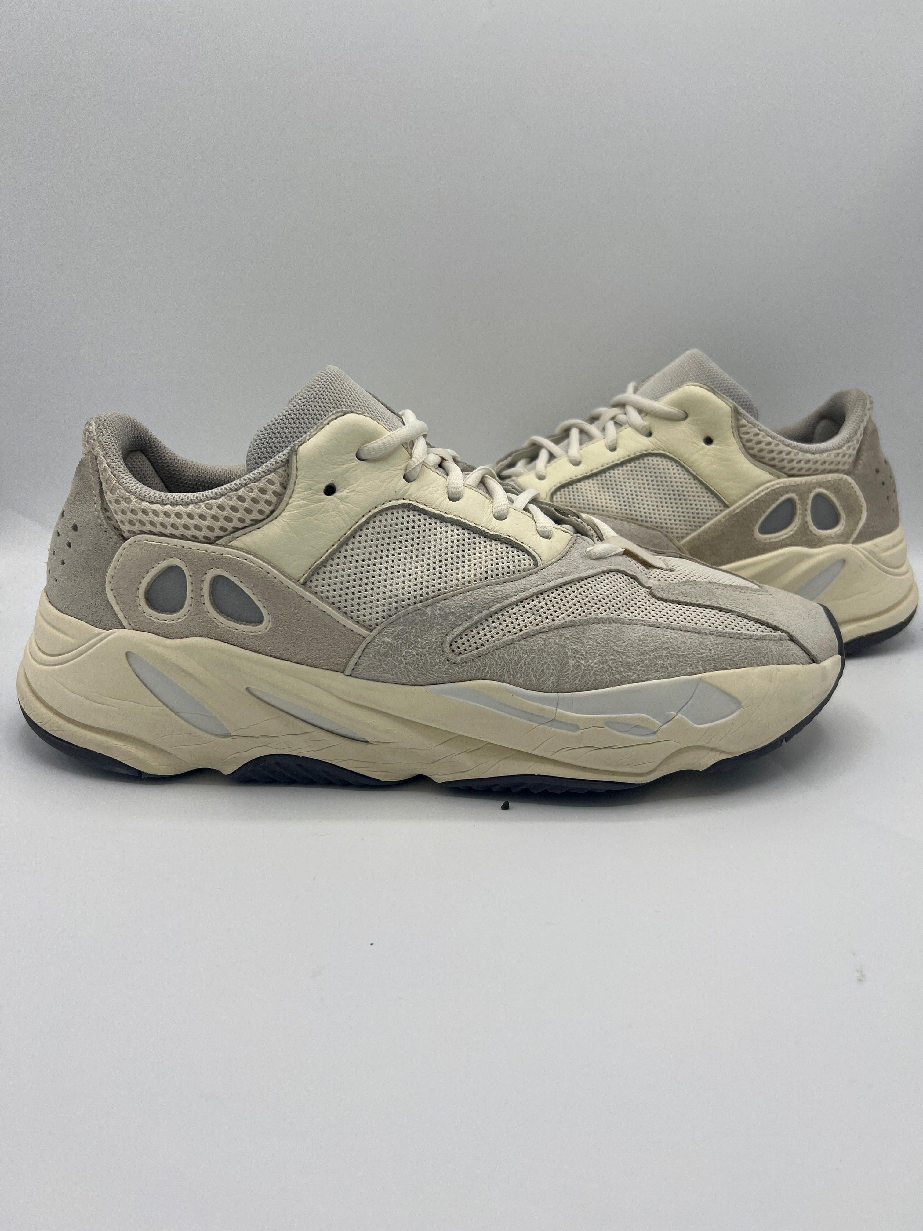 Adidas Yeezy Boost 700 "Analog" (PreOwned)