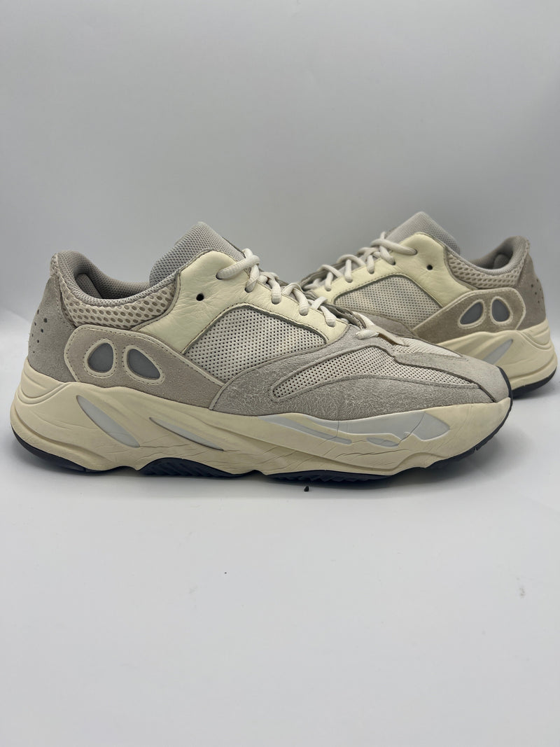 Adidas Yeezy Boost 700 "Analog" (PreOwned)