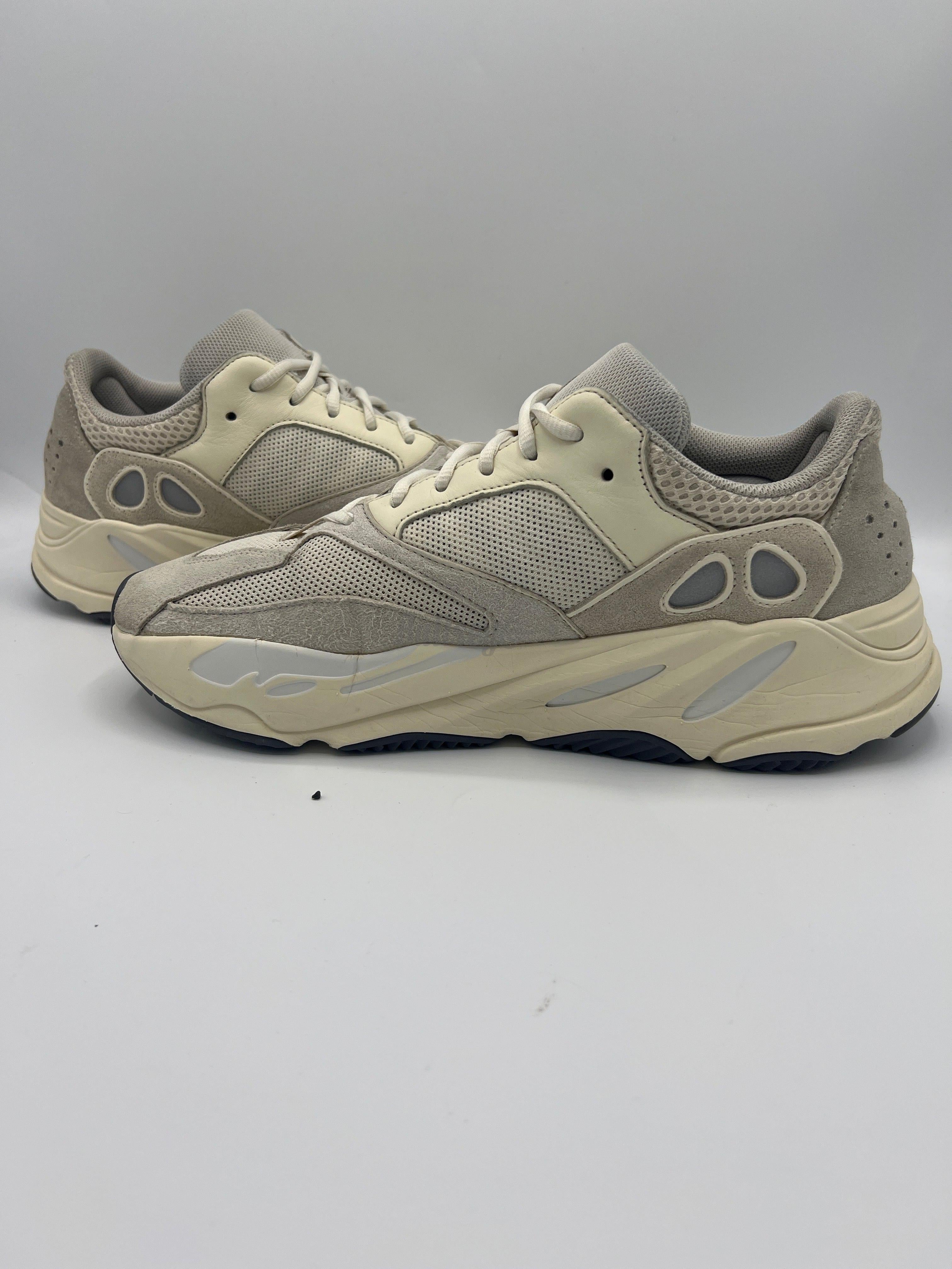 Adidas Yeezy Boost 700 "Analog" (PreOwned)