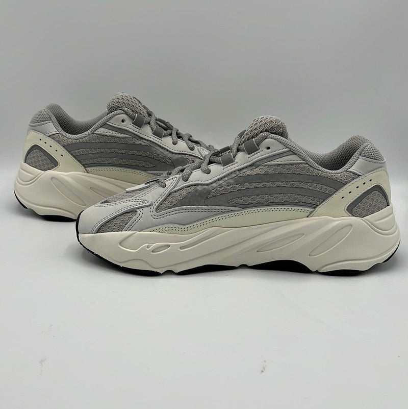 Adidas Yeezy Boost 700 V2 Static PreOwned 3 800x