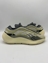 Adidas Yeezy Boost 700 V3 "Fade Salt" (PreOwned)