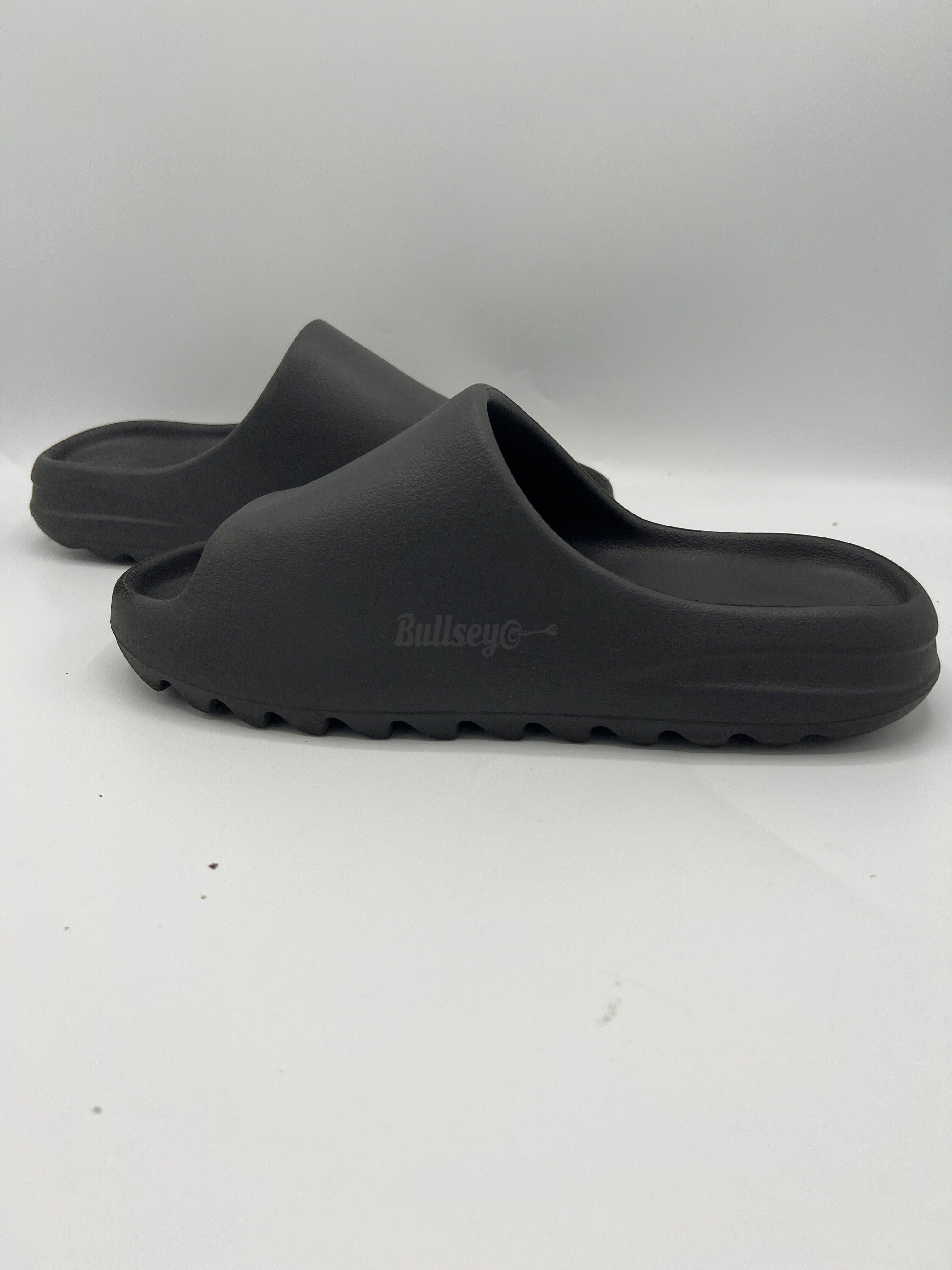 Adidas Yeezy Slide "Onyx" (PreOwned)