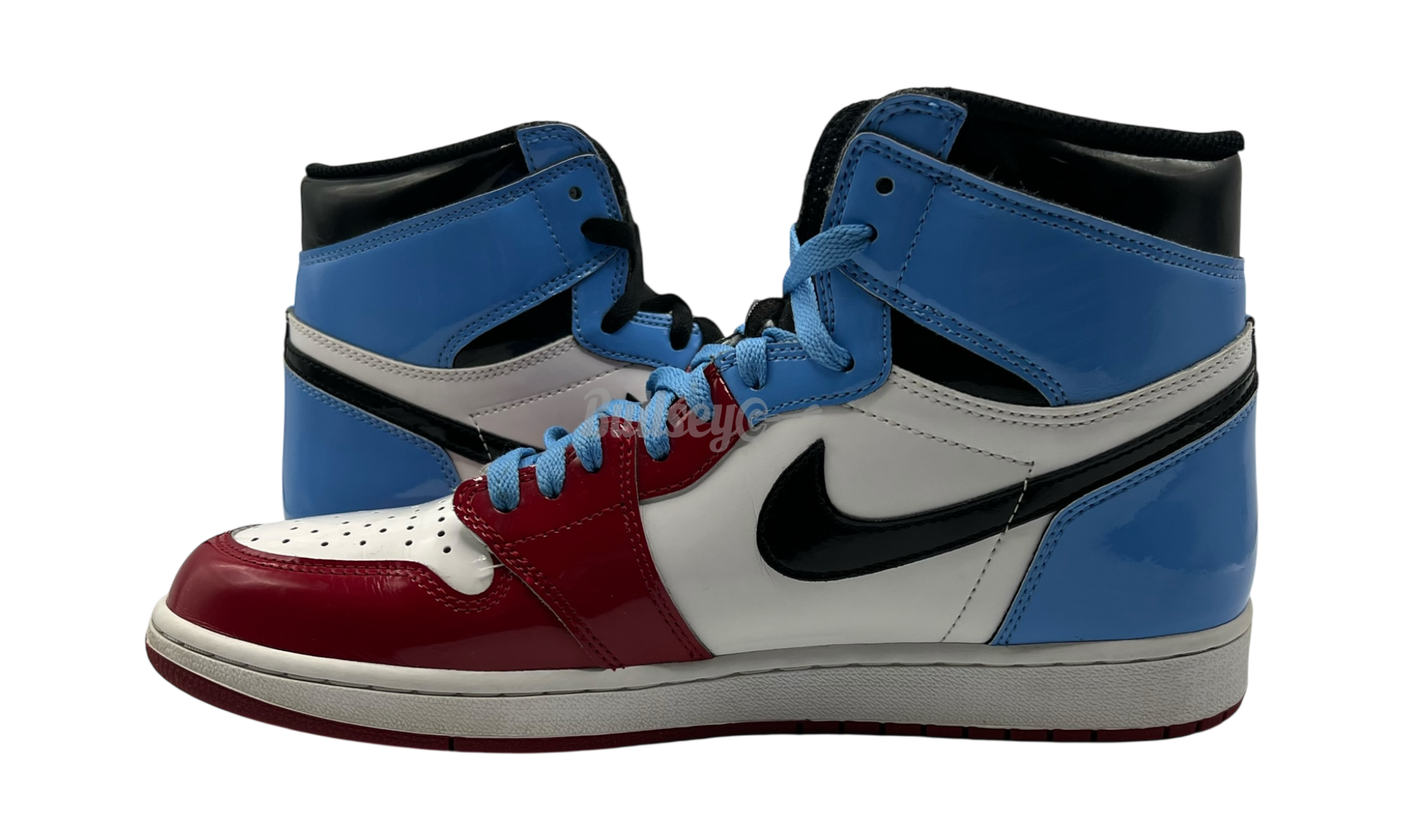 Air Jordan 1 Retro "Fearless UNC Chicago" (PreOwned)