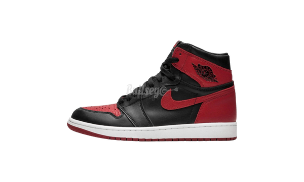 Air Jordan 1 Retro High "Bred Banned" (2016) (PreOwned)-Detailed look at the Blake Griffin wearing the Jordan 5 Oreo releasing August 25th