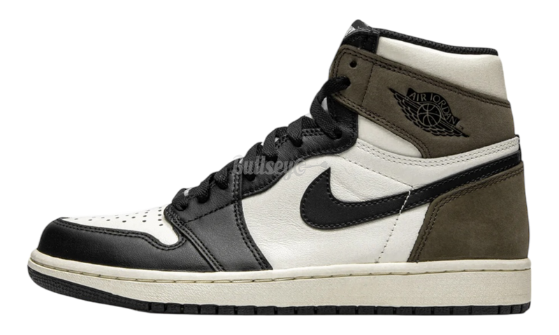 Air Jordan 1 Retro High OG "Dark Mocha" (PreOwned)-Bullseye Sneaker Boutique