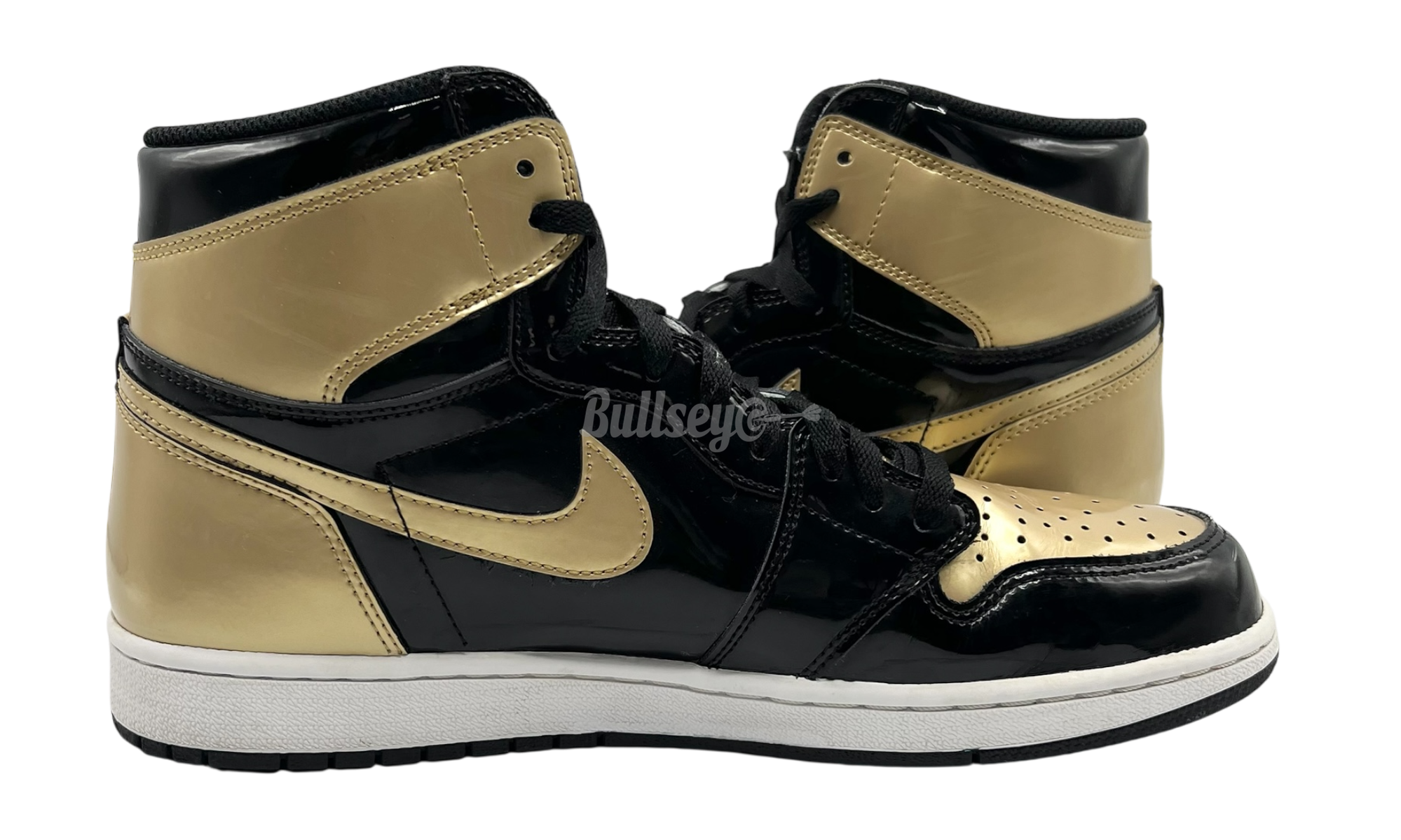 Air Jordan 1 Retro High OG NRG "Gold Toe" (Preowned) (Rep Box)