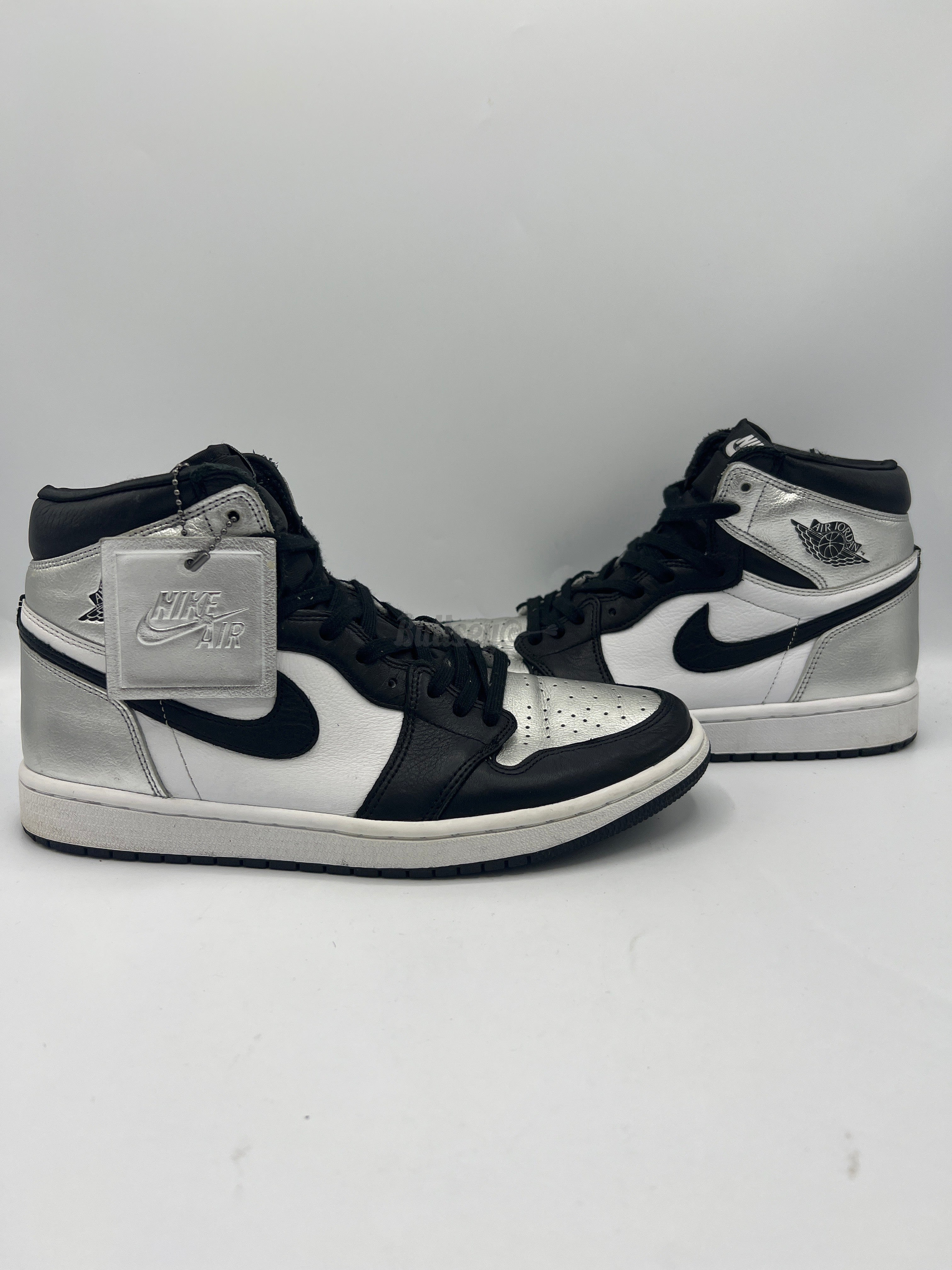 Air Jordan 1 Retro High OG "Silver Toe" (PreOwned) (No Box)