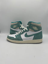 Air Jordan 1 Retro "Turbo Green" (PreOwned)