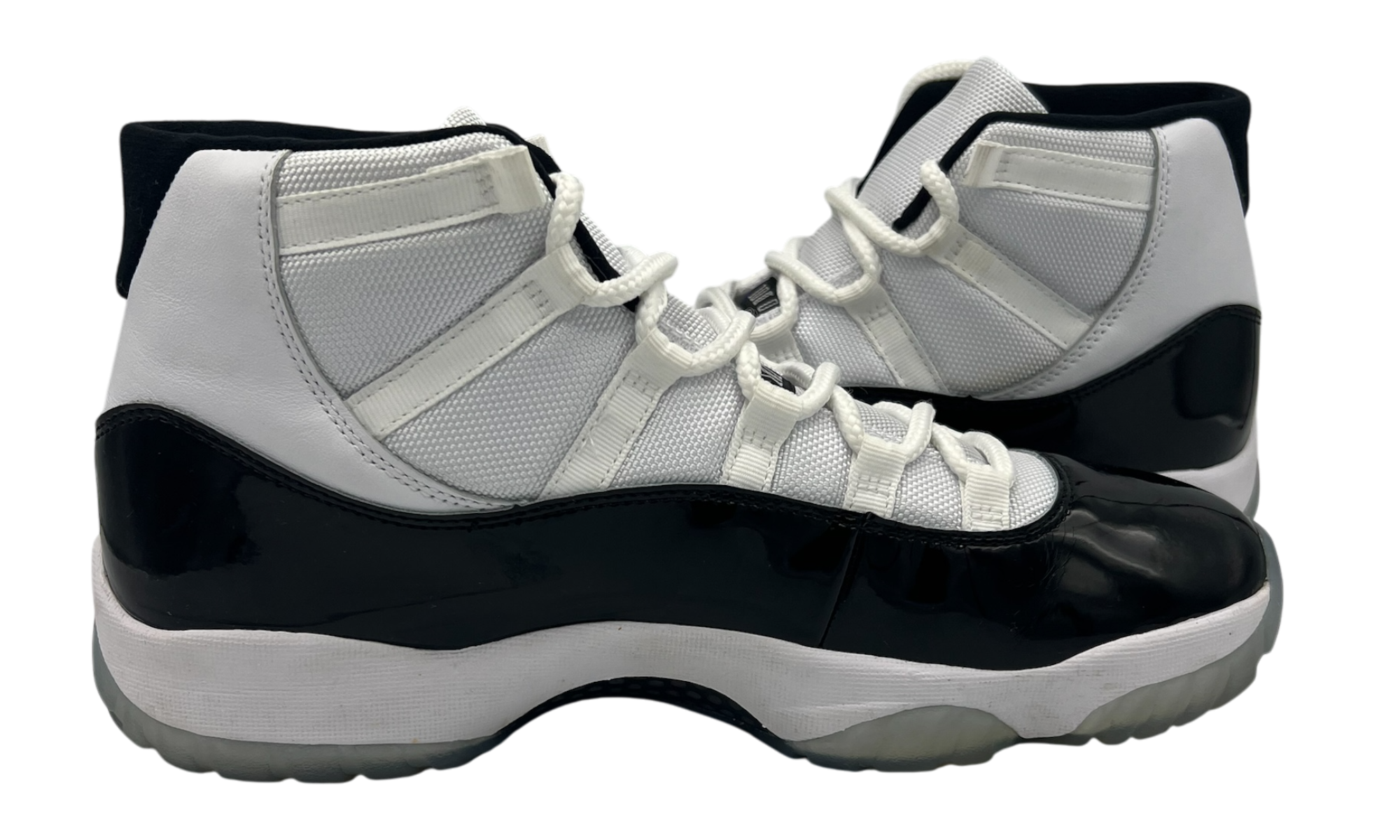 Air Jordan 11 Retro "Concord" (PreOwned)