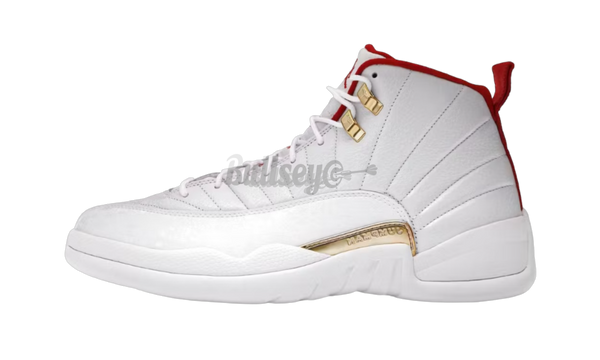 Air Jordan 12 Retro "FIBA" (PreOwned)-Future in the Supreme x Air Jordan 5 Retro 'Washed Denim'