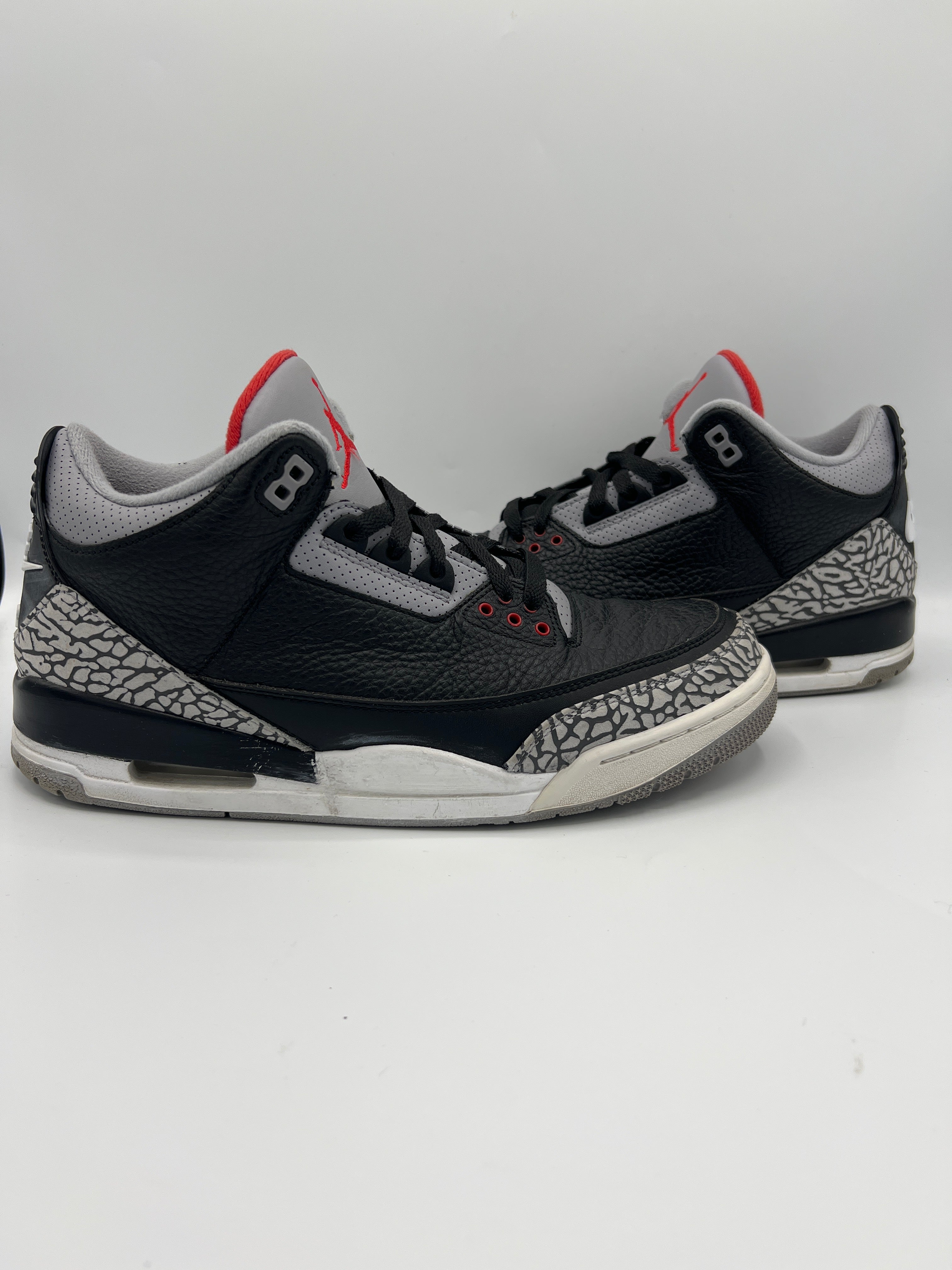 Air Jordan 3 Retro "Black Cement" (2018) (PreOwned)