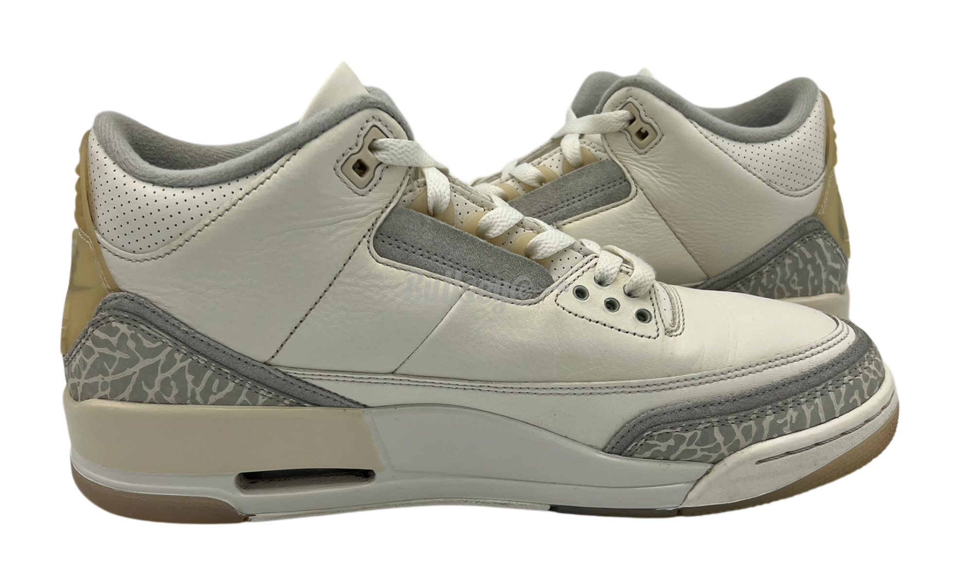 Air Jordan 3 Retro "Craft Ivory" (PreOwned)