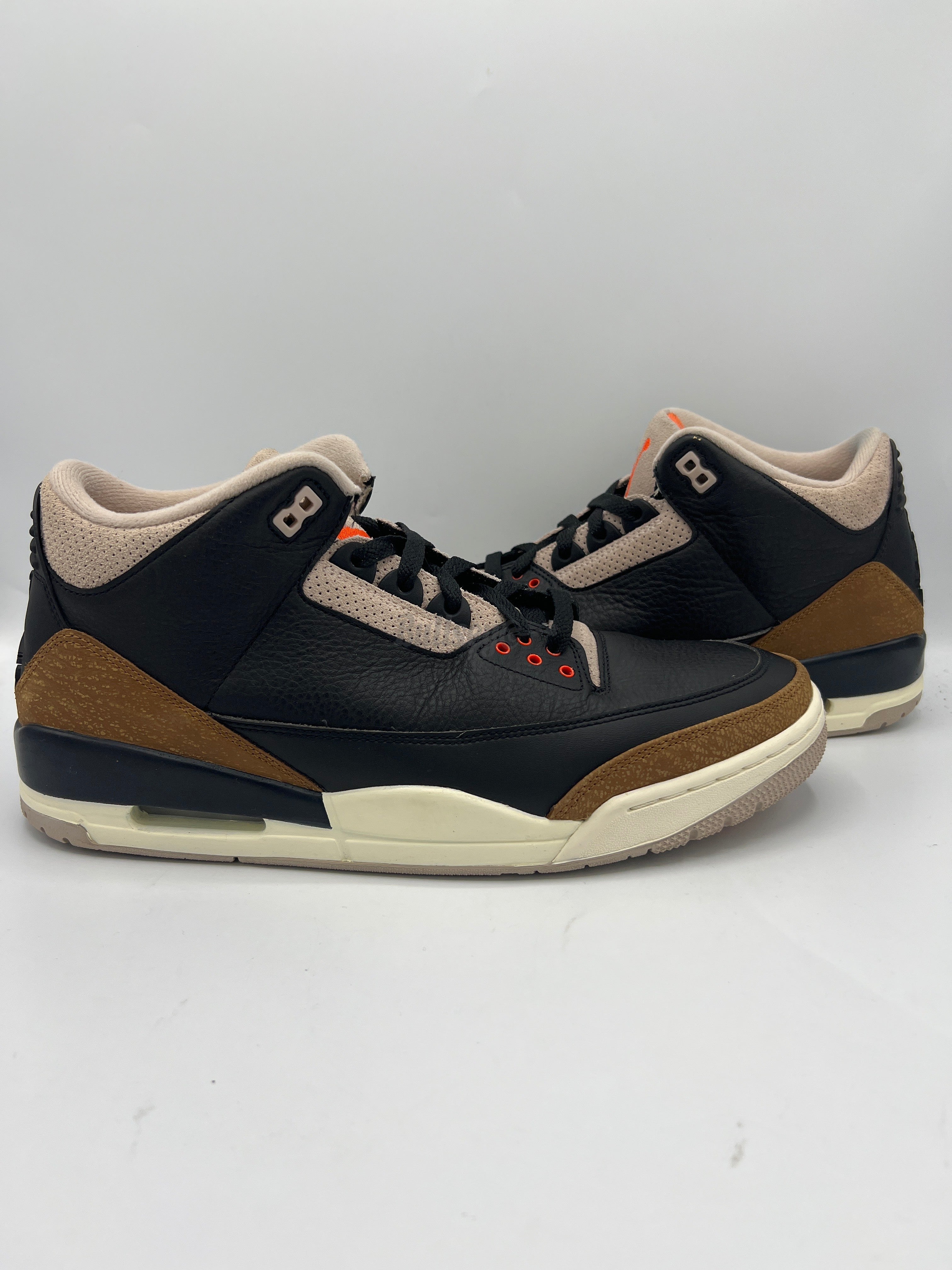 Air Jordan 3 Retro "Desert Elephant" (PreOwned)