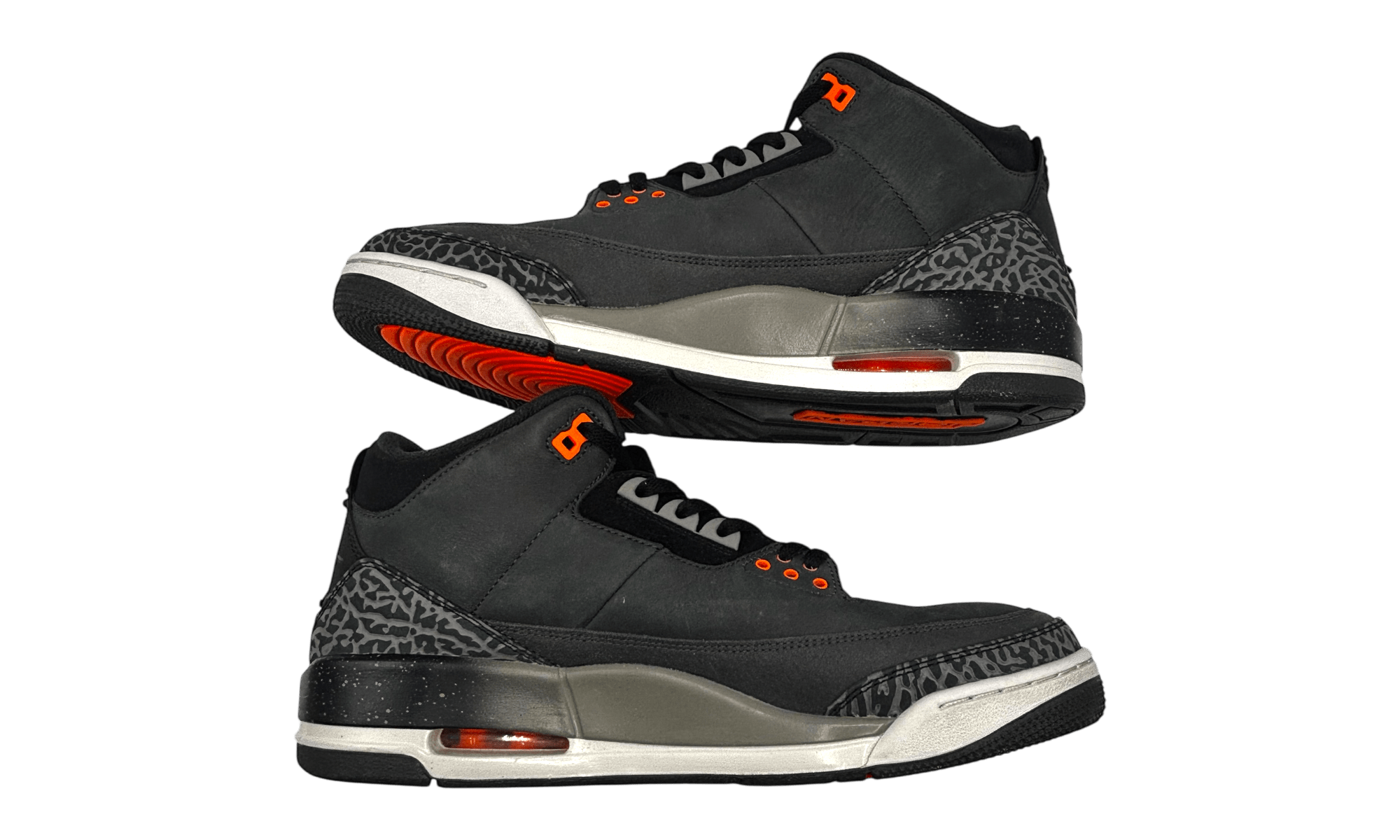Air Jordan 3 Retro "Fear" (PreOwned)