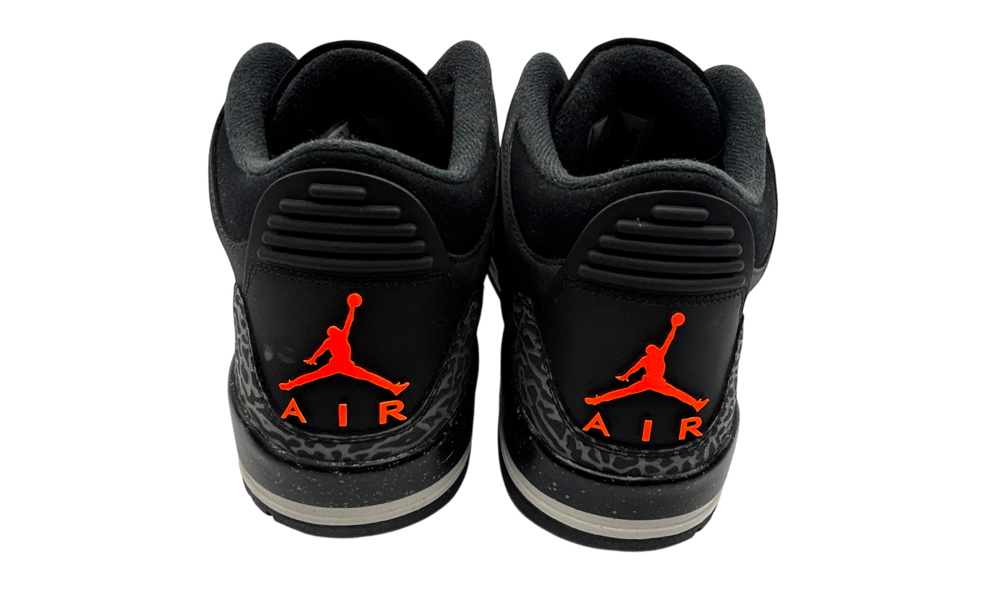 Air Jordan 3 Retro "Fear" (PreOwned)