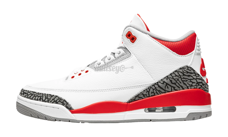 Air Jordan 3 Retro "Fire Red" (2022) GS-Bullseye Sneaker Boutique