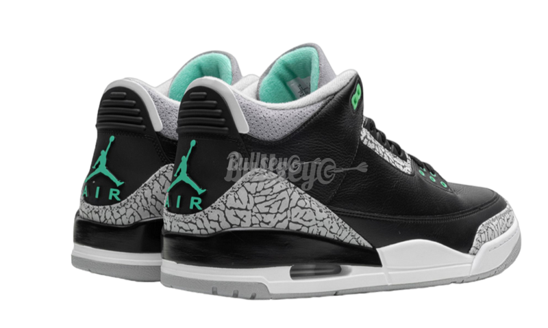 Air Jordan 3 Retro "Green Glow"