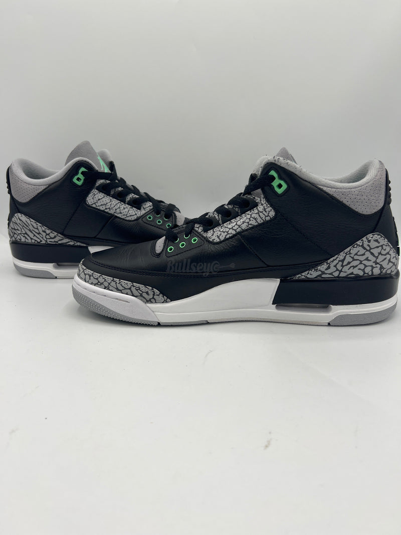 Air Jordan 3 Retro "Green Glow" (PreOwned)