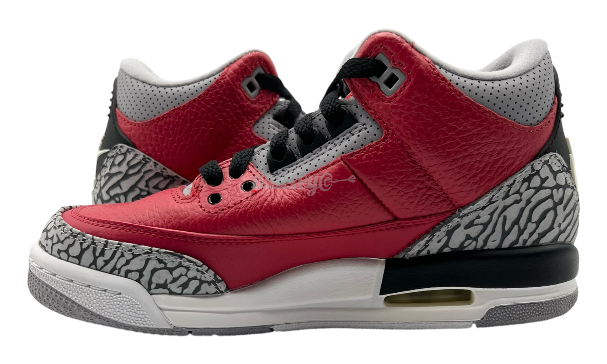 Air Jordan 3 Retro "Red Cement/Unite" (Preowned)