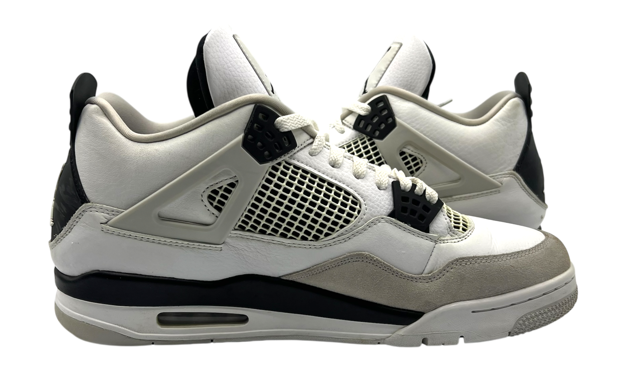Air Jordan 4 Retro "Military Black" (PreOwned)