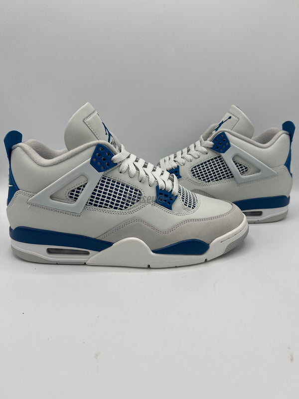 Air Jordan 4 Retro "Military Blue" (2024) (PreOwned)