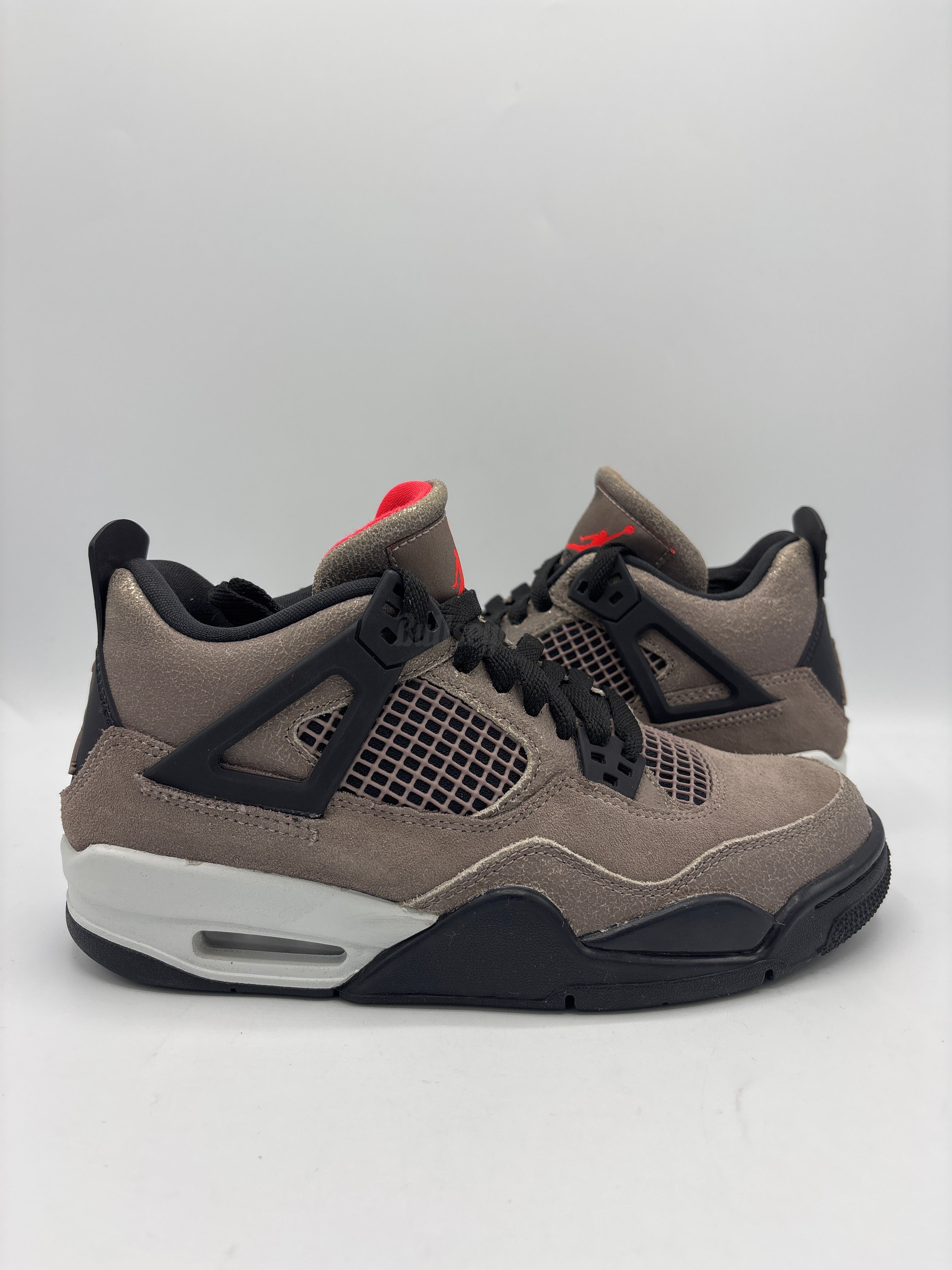 Air Jordan 4 Retro "Taupe Haze" GS (PreOwned)