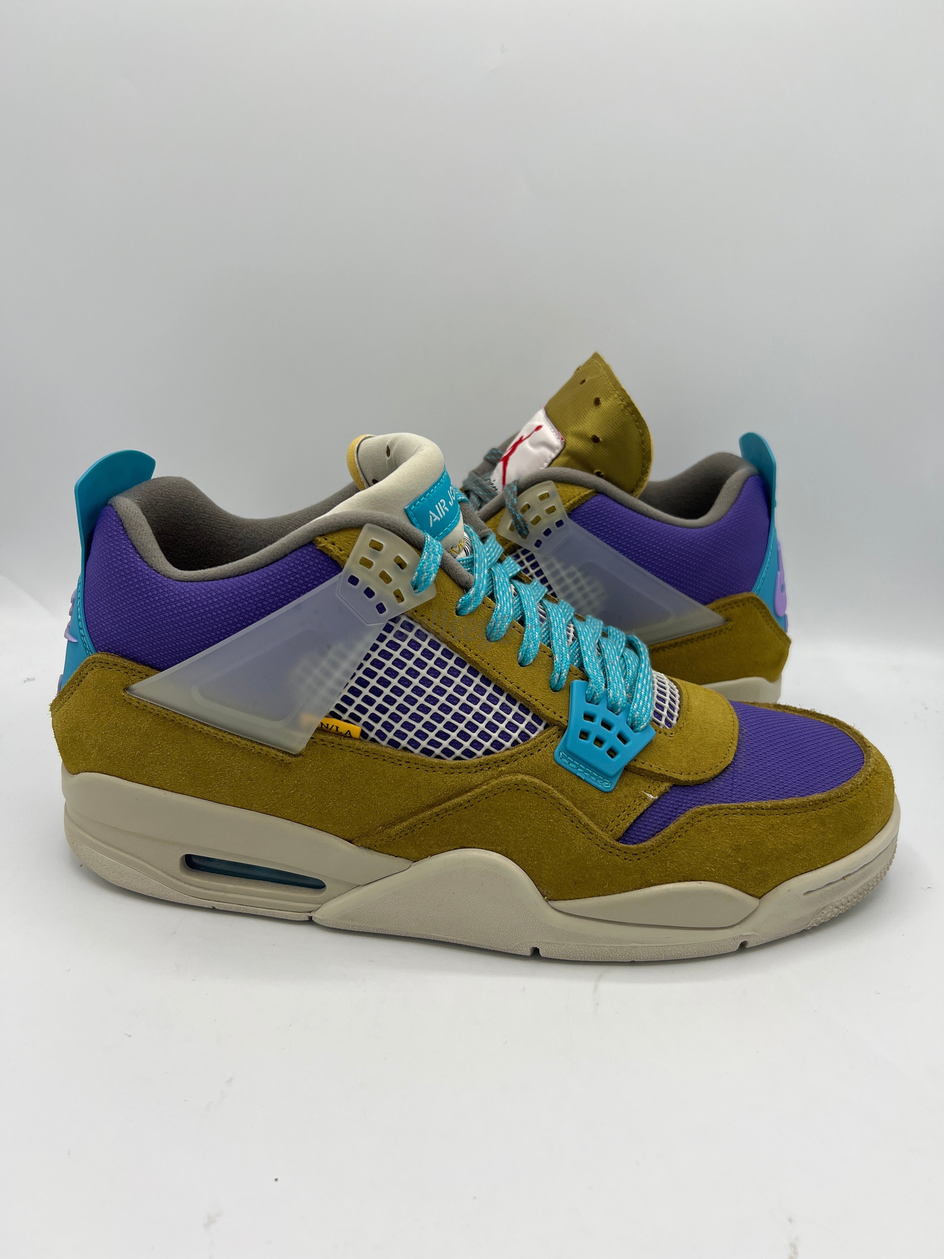 Air Jordan 4 Retro x Union LA "Desert Moss" (PreOwned)