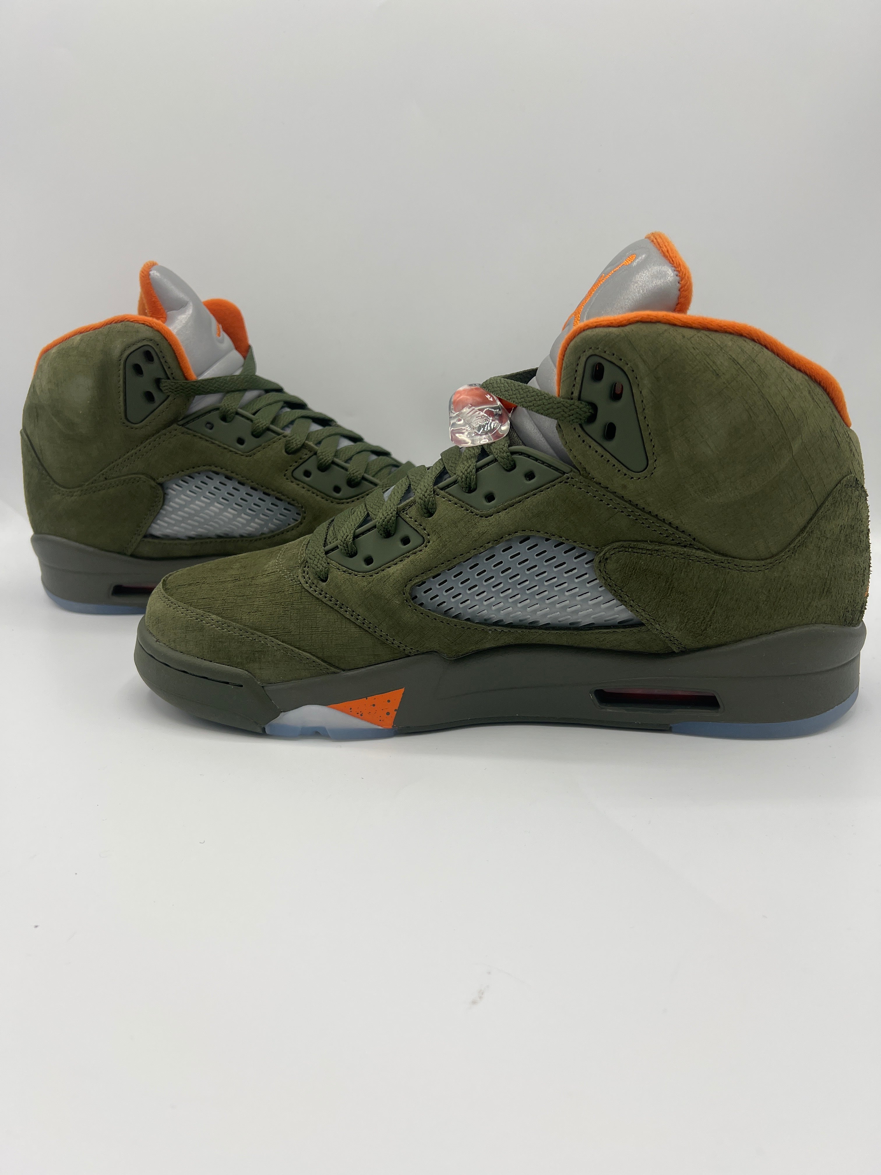 Air Jordan 5 Retro "Olive" (PreOwned)