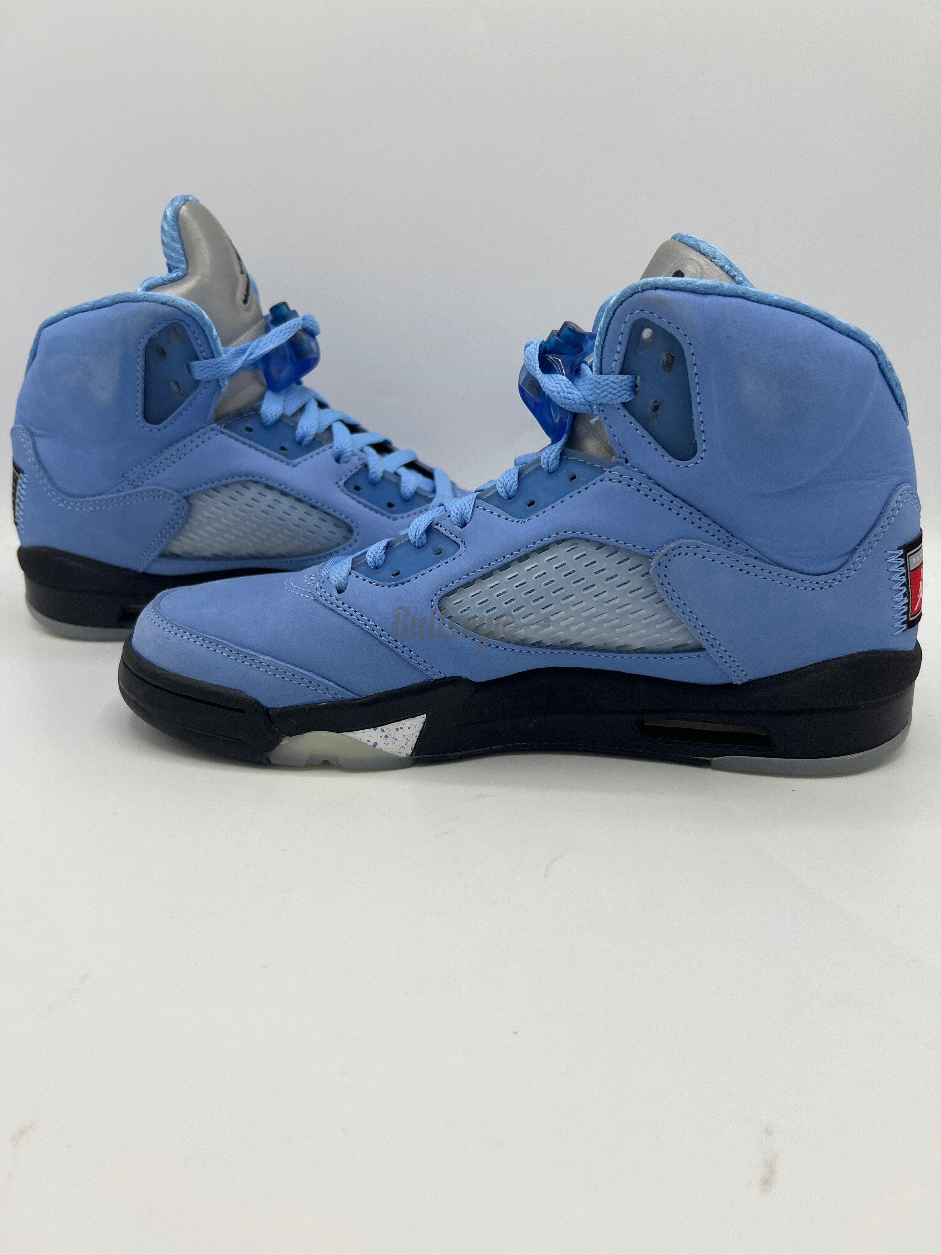 Air Jordan 5 Retro "UNC University Blue" (PreOwned)