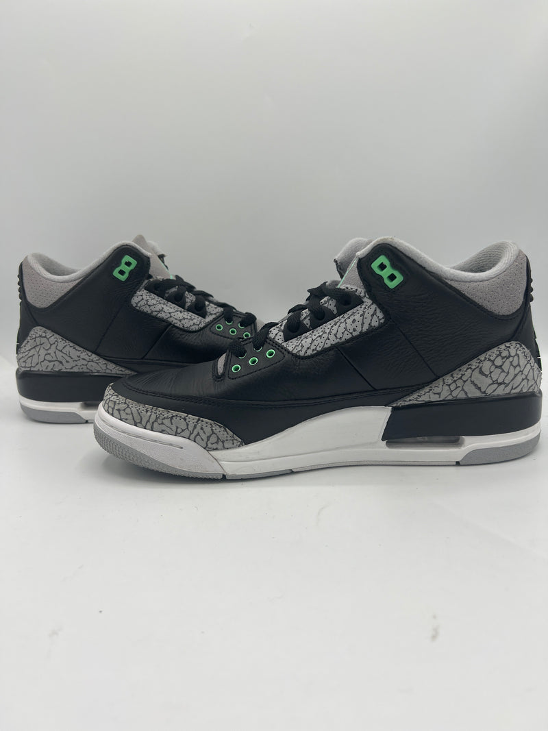 Air Jordan 3 Retro "Green Glow" (PreOwned)