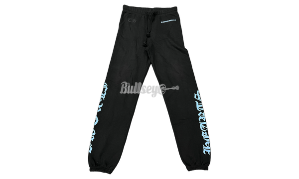 Chrome Hearts Blue Letters Black Sweatpants (Preowned)-Emily Ratajkowski Styles Sneakers With Sweatpants and Crop Top on Babymoon